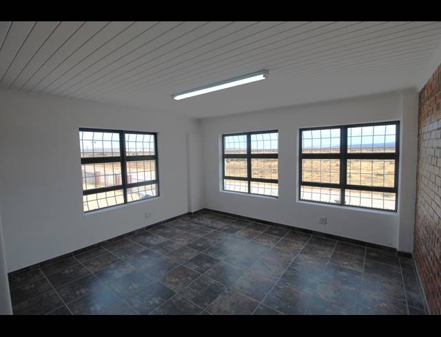 350M² WAREHOUSE TO LET IN SALDANHA INDUSTRIAL